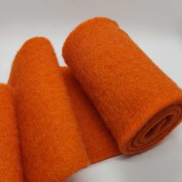 Nastro in feltro di pura lana H 15 cm ideale per decorazioni natalizie e pasquali, composizioni floreali e accessori casa. Colore: arancio