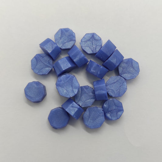 Ceralacca in perle colore azzurro avio