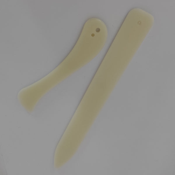 Set 2 pieghette in plastica: strumenti pratici per piegare, pressare e rifinire con precisione carta e tessuti