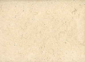 Carta nepalese a fibra lunga, resistente e versatile. Usata dai monaci tibetani fin dall'antichità unisce la bellezza dei suoi colori caldi ed etnici ad un'eccezionale resistenza. Chiamata comunemente Lokta, viene ancora oggi prodotta nei villaggi himalayani con un processo che è rimasto invariato nei secoli. Adatta ad essere stampata. Il foglio è 50 cm x 75 cm - gr 80/mq