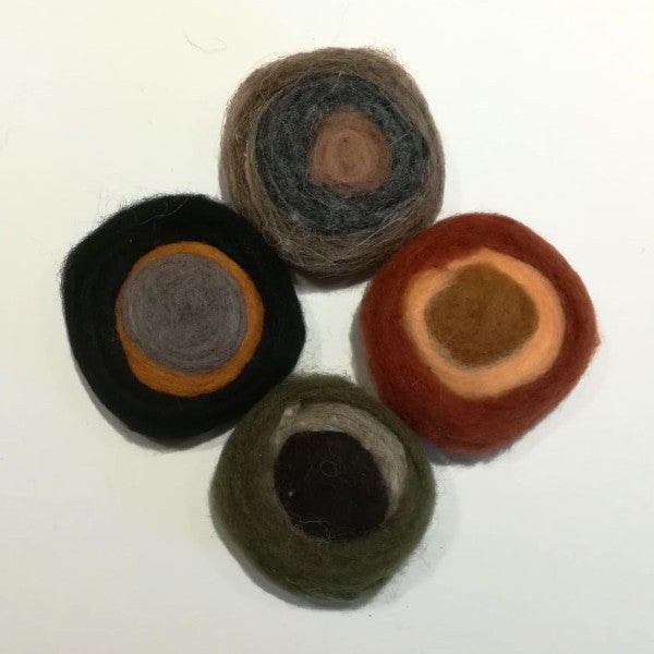 Aghi per infeltrire lana cardata con manico di legno