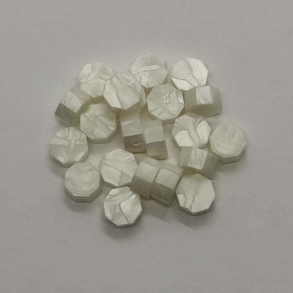 Ceralacca per timbri in perle - confezione da 20 - Bianco perlato – La  Bottega delle Idee - Rimini