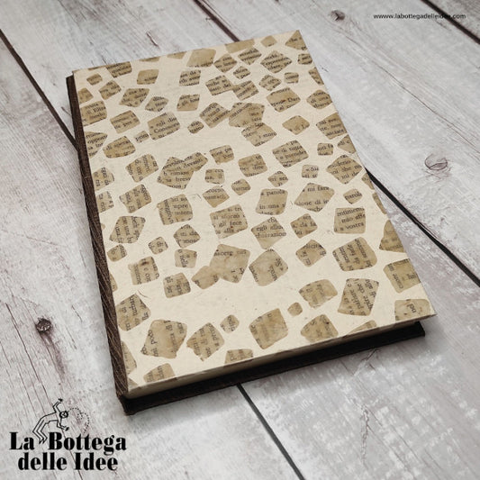 Agenda annuale con copertina rivestita in carta Lokta Wax Cotton marrone e carta Batik Nepal Natural