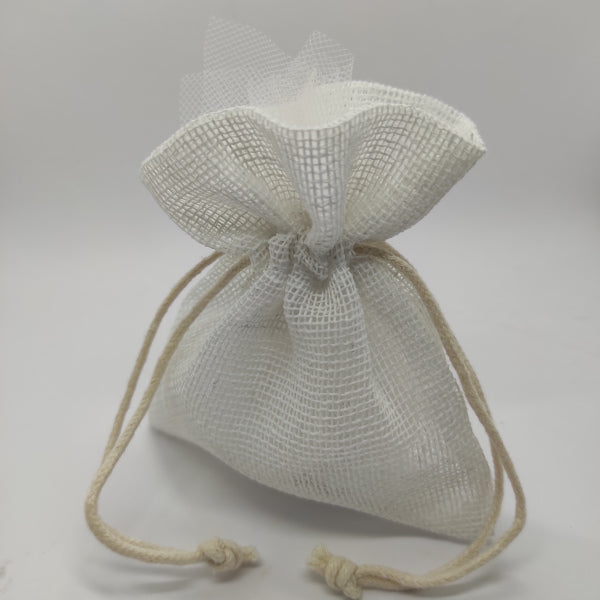 Sacchetto per confetti in tessuto grezzo a trama evidente colore bianco. Misura 10 cm x H 12 cm