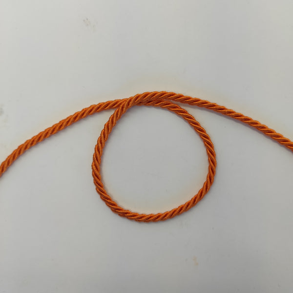 Cordoncino ritorto a 3 capi colore arancione