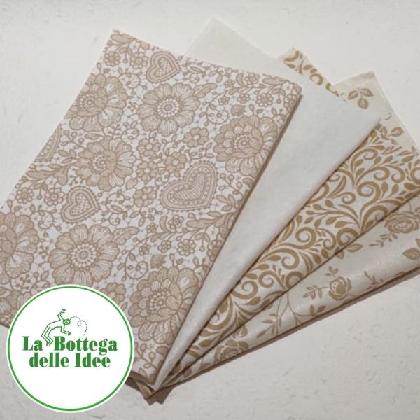 Set composto da 4 tagli di pannolenci nelle tonalità del panna e del caffelatte