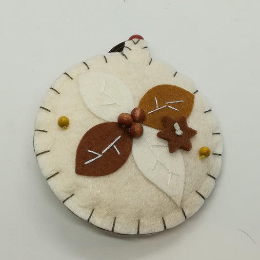 Decorazione in pannolenci imbottito rotonda